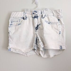 SO Juniors Low Rise Favorite Midi Acid Wash Shorts